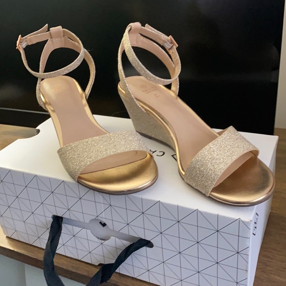 Gold Wedge Heels - Picture 1 of 4